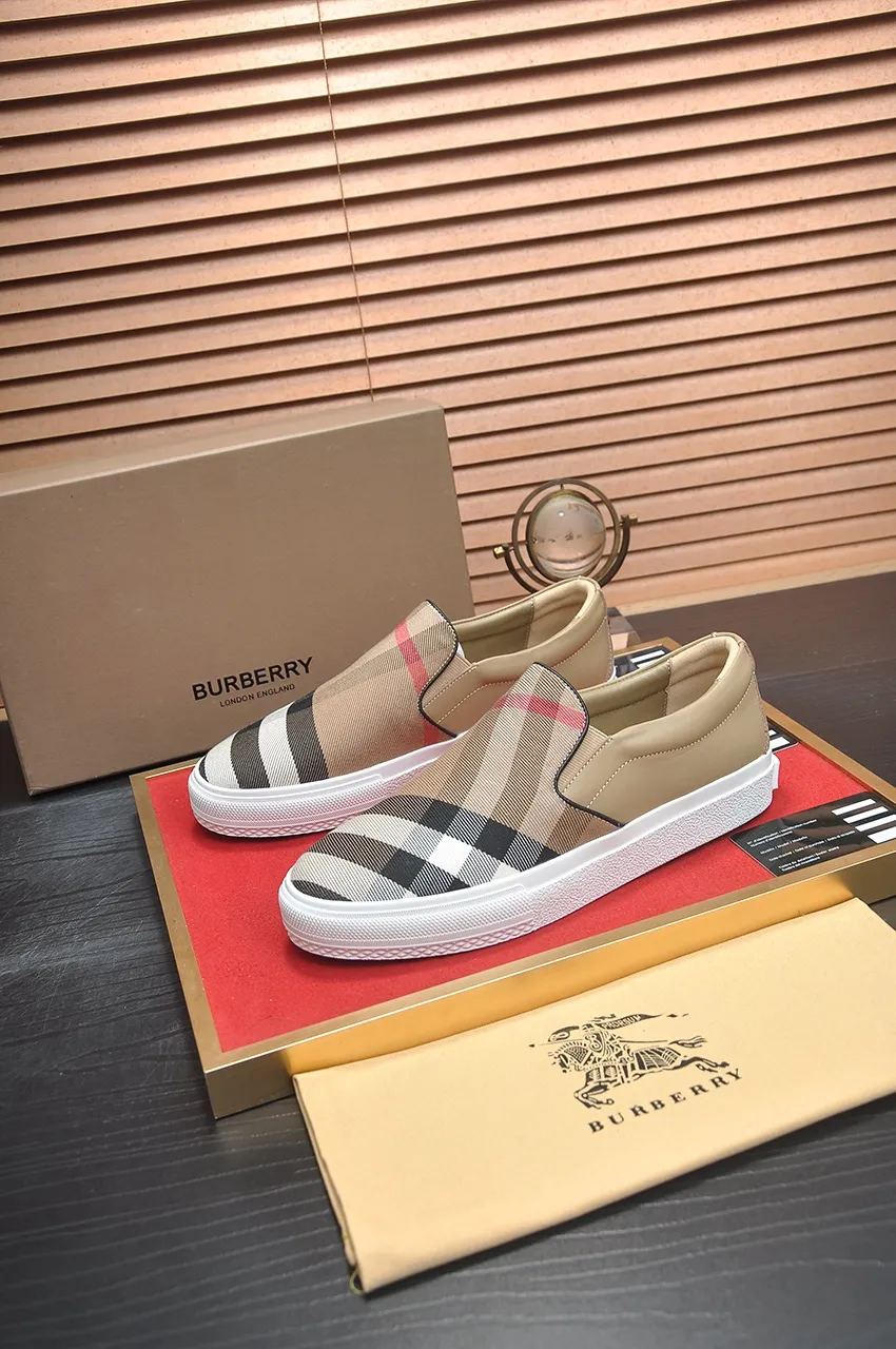 Men's shoes💰480💶[Burberry] (cowhide lining) classic low-top sneakers｜Imported cowhide with classic plaid fabric｜Cow leather lining｜Original outsole｜Fine workmanship and comfortable to wear Size: 38-44 (customized at 45)